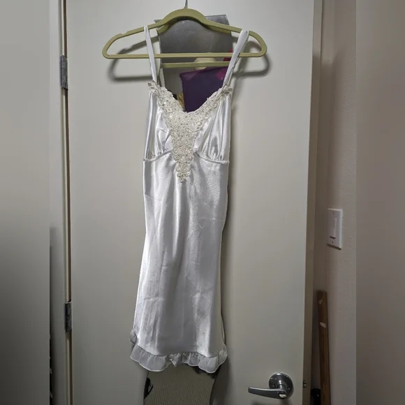 Bridal, Linea Donatella Lingerie 2 piece Set - Picture 3 of 16